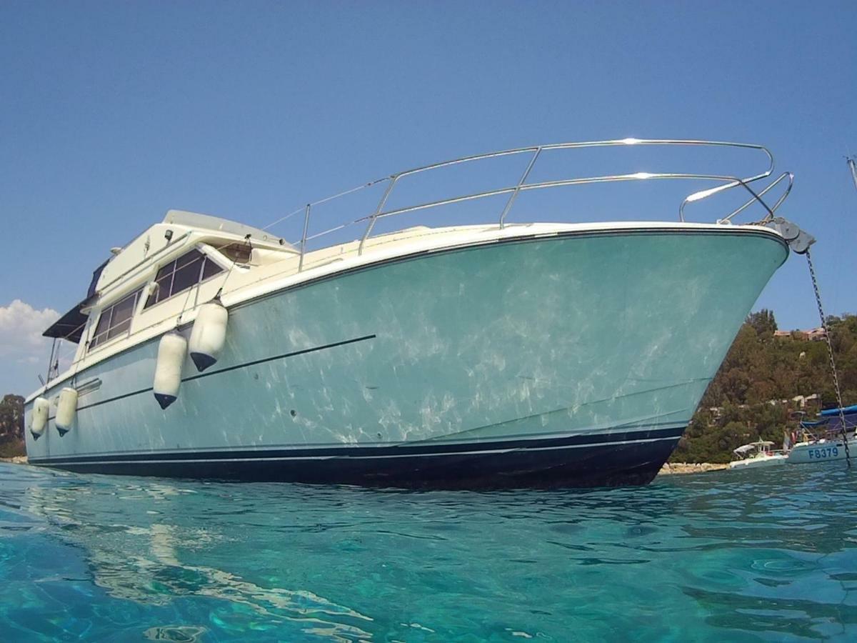 Blue II Yacht Hotel Àrbatax Eksteriør billede